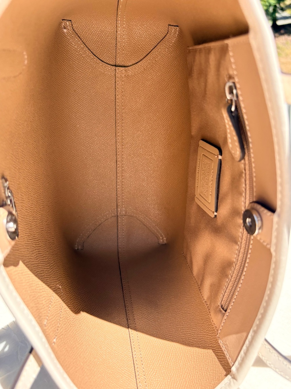 COACH City Tote With Snail Print With Matching Wallet CV269 - Picture 8 of 15